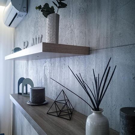 Raw Industrial City Apartment スボティツァ エクステリア 写真