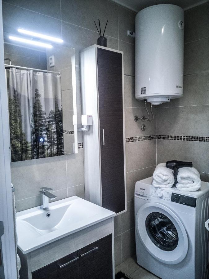Raw Industrial City Apartment スボティツァ エクステリア 写真